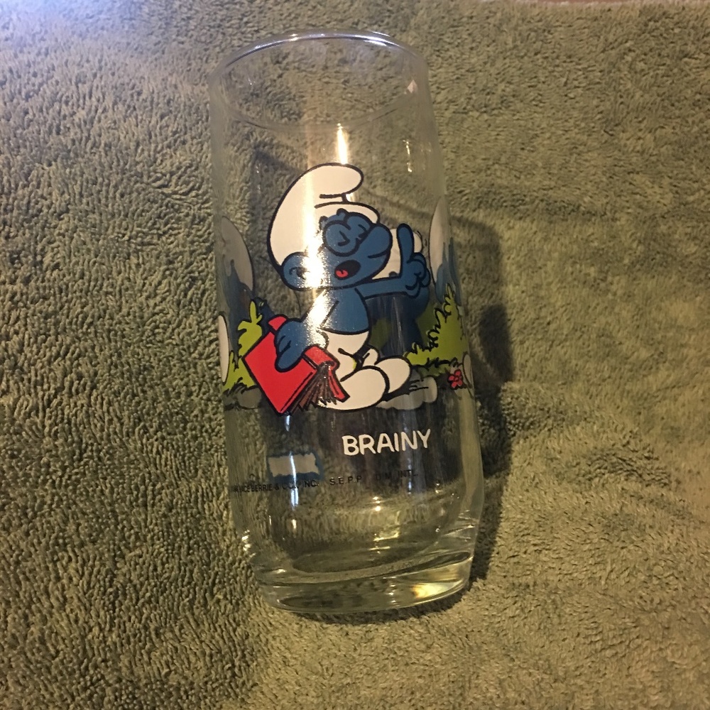 Vintage Smurf 1982 Peyo Collector's glasses